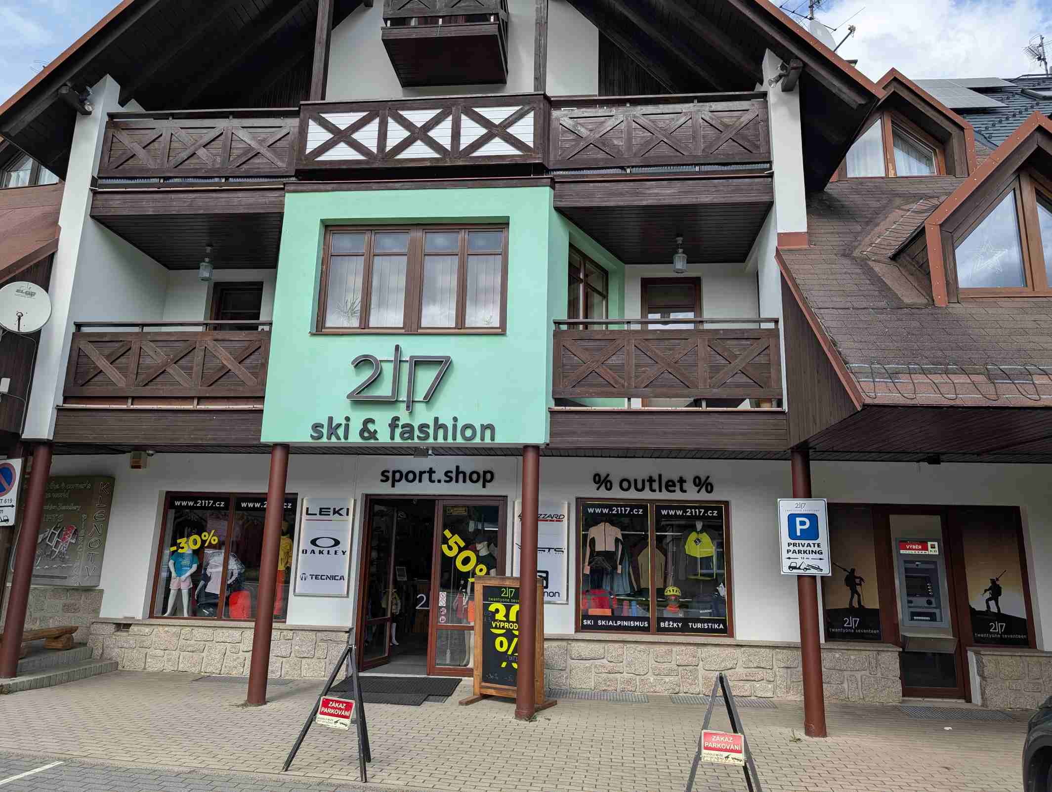 Exteriér predajne 2117 ski & fashion Harrachov
