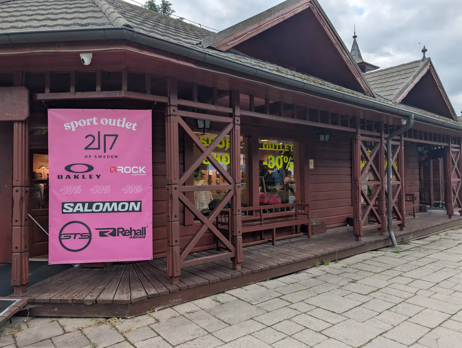 Exteriér prodejny 2117 of Sweden ve Starém Smokovci